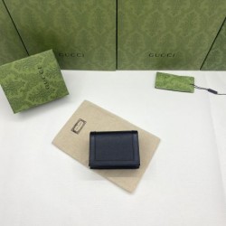 2025SS 二つ折り財布 GUCCI グッチ 即完売の大人気アイテム
