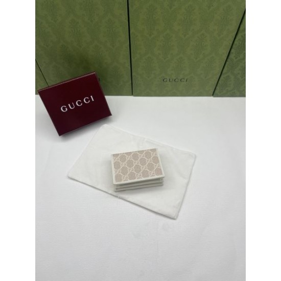 2025SS 二つ折り財布 GUCCI グッチ 可愛さ抜群！新鮮デザイン