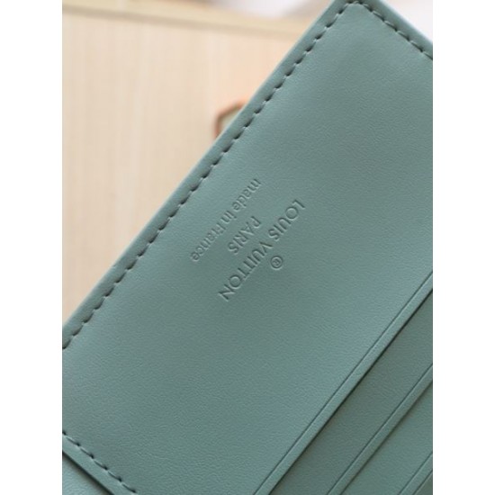 2025SS 二つ折り財布 LOUIS VUITTON ルイヴィトン 新作ロゴ入り財布