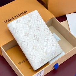 2025SS 二つ折り財布 LOUIS VUITTON ルイヴィトン 新作セールで手に入れるチャンス