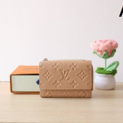 2025SS 三つ折り財布 LOUIS VUITTON ルイヴィトン 年末年始はセール価格で狙い目