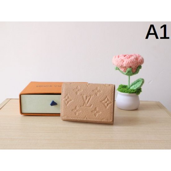 2025SS カードケース LOUIS VUITTON ルイヴィトン 夏らしい新作登場