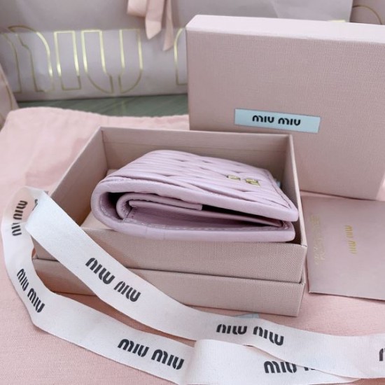 2025SS 二つ折り財布 MIU MIU ミュウミュウ 国内希少！大人気アイテム