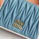 2025SS 二つ折り財布 MIU MIU ミュウミュウ おしゃれで大人気の必須アイテム