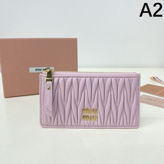 2025SS カードケース MIU MIU ミュウミュウ カジュアルの定番