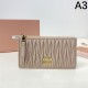 2025SS カードケース MIU MIU ミュウミュウ カジュアルの定番