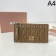 2025SS カードケース MIU MIU ミュウミュウ カジュアルの定番