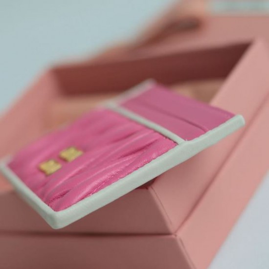 2025SS カードケース MIU MIU ミュウミュウ 毎年定番人気商品