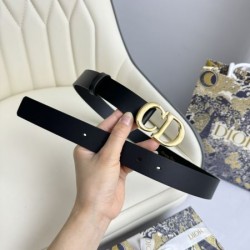 2025SS ベルト DIOR ディオール シンプルでありながら華やかさを感じるデザイン