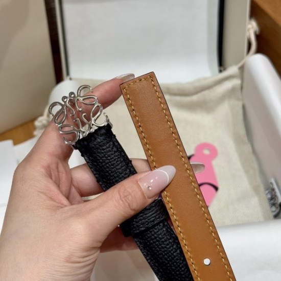 2025SS ベルト LOEWE ロエベ 高級感とシンプルさを兼ね備えた洗練されたデザイン