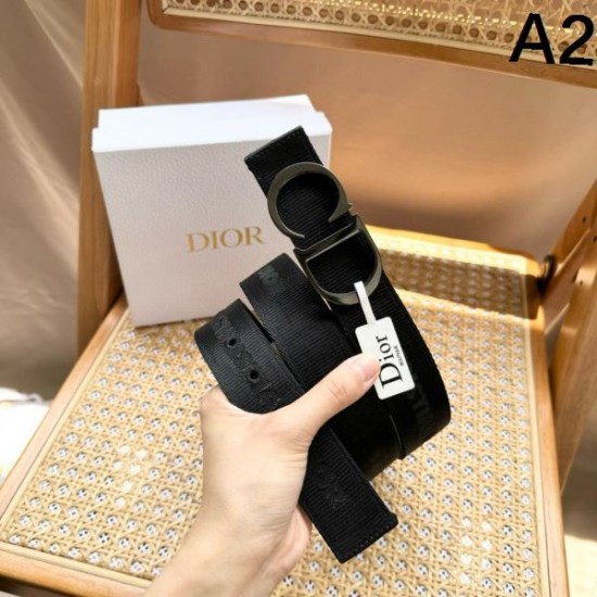 2025SS ベルト DIOR ディオール フォーマルにもカジュアルにも映える万能ベルト