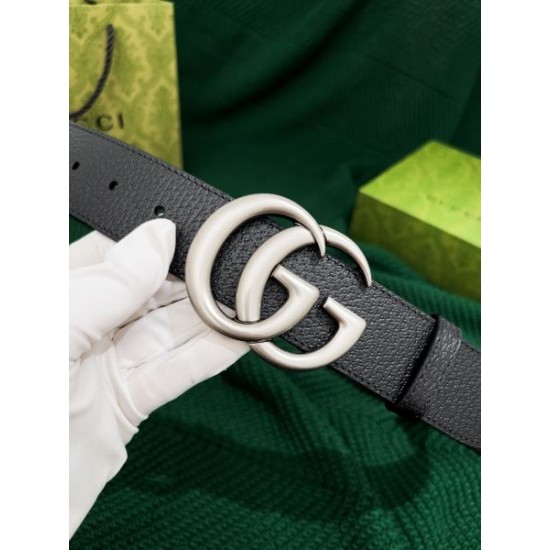 2025SS ベルト GUCCI グッチ GGロゴが映える定番ラグジュアリースタイル
