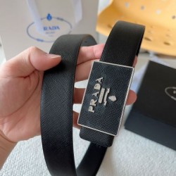 2025SS ベルト PRADA プラダ 洗練された都会派スタイルの決め手