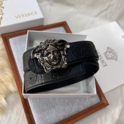 2025SS ベルト VERSACE ヴェルサーチェ ゴールドアクセントが映える高級ベルト