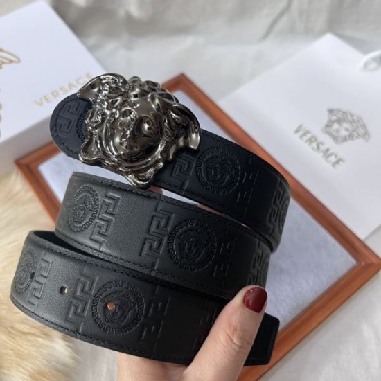 2025SS ベルト VERSACE ヴェルサーチェ ゴールドアクセントが映える高級ベルト