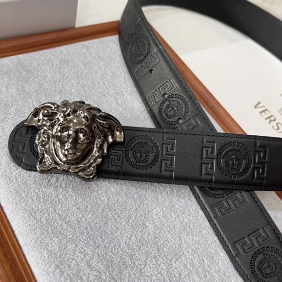 2025SS ベルト VERSACE ヴェルサーチェ ゴールドアクセントが映える高級ベルト