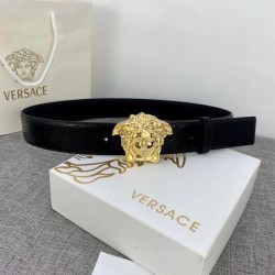 2025SS ベルト VERSACE ヴェルサーチェ グラマラスな魅力を放つ主役級ベルト
