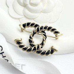2025SS ブローチ CHANEL シャネル 永遠のエレガンスを纏う上質アクセサリー