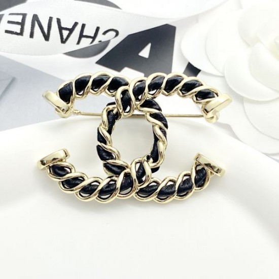 2025SS ブローチ CHANEL シャネル 永遠のエレガンスを纏う上質アクセサリー