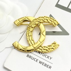 2025SS ブローチ CHANEL シャネル ラグジュアリー感満載のクラシカルモチーフ