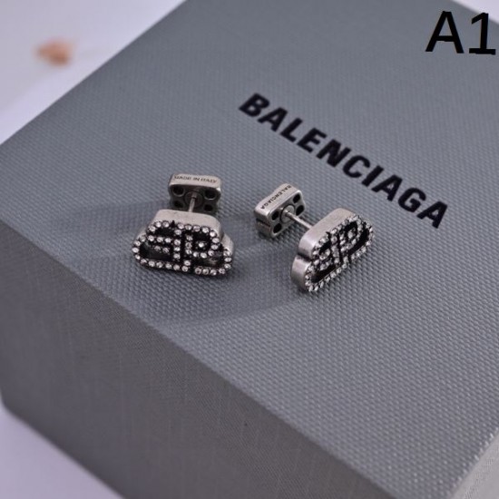 2025SS イヤリング BALENCIAGA バレンシアガ コーデを格上げする注目アイテム