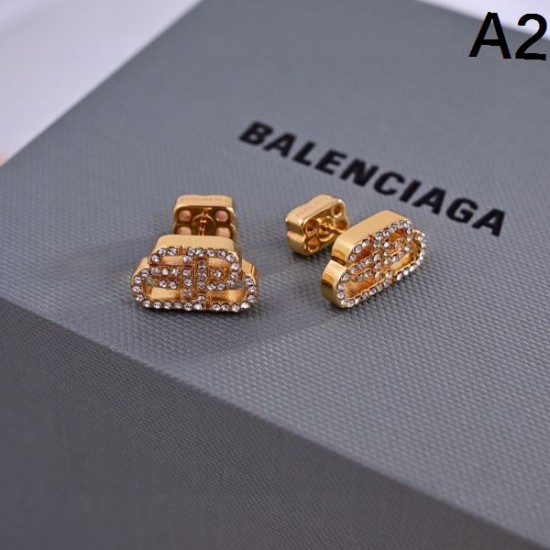 2025SS イヤリング BALENCIAGA バレンシアガ コーデを格上げする注目アイテム