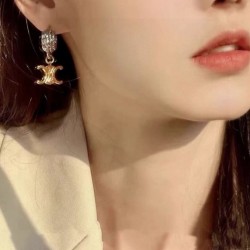 2025SS イヤリング CELINE セリーヌ 繊細な美しさが光る新作デザイン