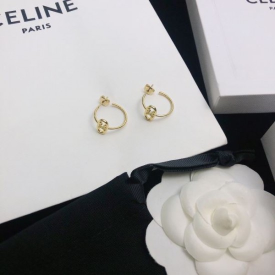 2025SS イヤリング CELINE セリーヌ トレンド感満載の新定番