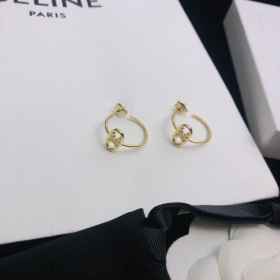 2025SS イヤリング CELINE セリーヌ トレンド感満載の新定番