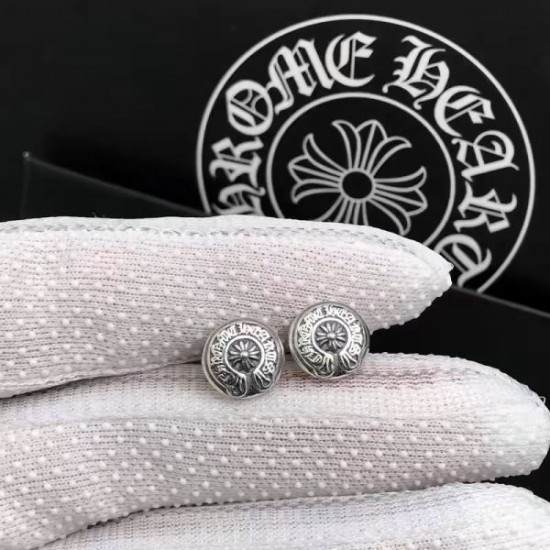 2025SS イヤリング CHROME HEARTS クロムハーツ 重厚感×個性派の人気モデル