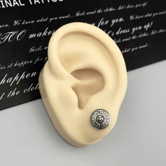 2025SS イヤリング CHROME HEARTS クロムハーツ 重厚感×個性派の人気モデル
