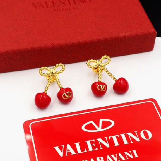 2025SS イヤリング VALENTINO ヴァレンティノ 気品と色気が漂う絶妙デザイン