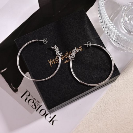 2025SS イヤリング YSL イヴ サンローラン 大人モードな魅力引き立つ逸品