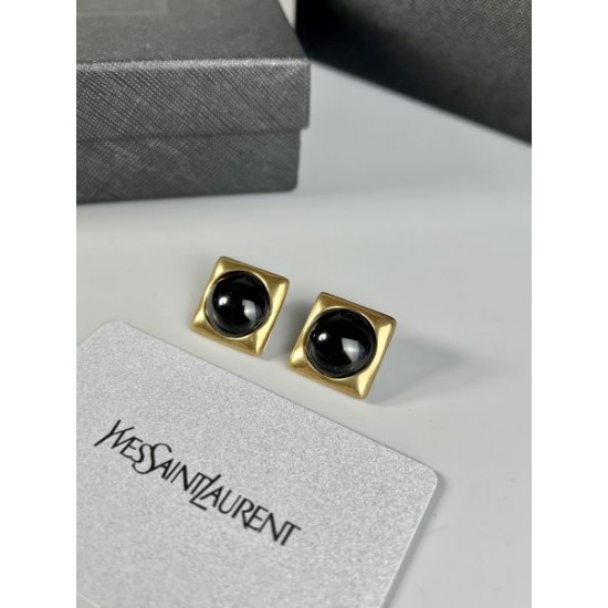 2025SS イヤリング YSL イヴ サンローラン 存在感のある新作デザイン