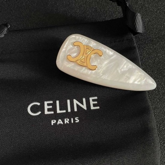 2025SS ヘアアクセサリー CELINE セリーヌ コーデに映えるトレンド感満載アイテム