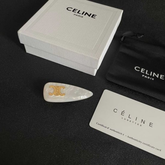2025SS ヘアアクセサリー CELINE セリーヌ コーデに映えるトレンド感満載アイテム