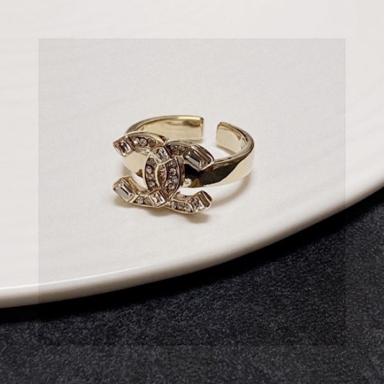 2025SS リング CHANEL シャネル クラシックと華やかさを融合した逸品