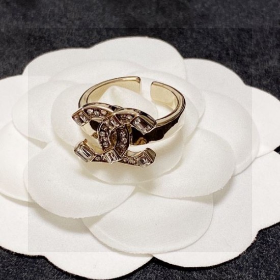 2025SS リング CHANEL シャネル クラシックと華やかさを融合した逸品