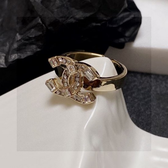 2025SS リング CHANEL シャネル クラシックと華やかさを融合した逸品