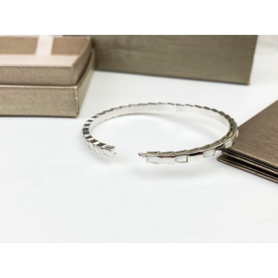 2025SS ブレスレット BVLGARI ブルガリ 上品な煌めきを纏うラグジュアリー感