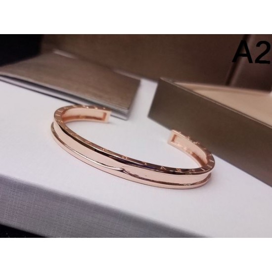 2025SS ブレスレット BVLGARI ブルガリ 大人の手元に映えるクラシカルスタイル
