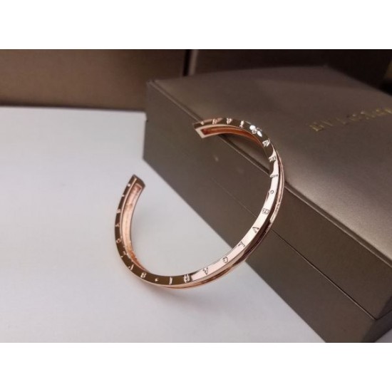 2025SS ブレスレット BVLGARI ブルガリ 大人の手元に映えるクラシカルスタイル