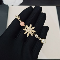 2025SS ブレスレット CHANEL シャネル 上質素材が際立つフェミニンデザイン