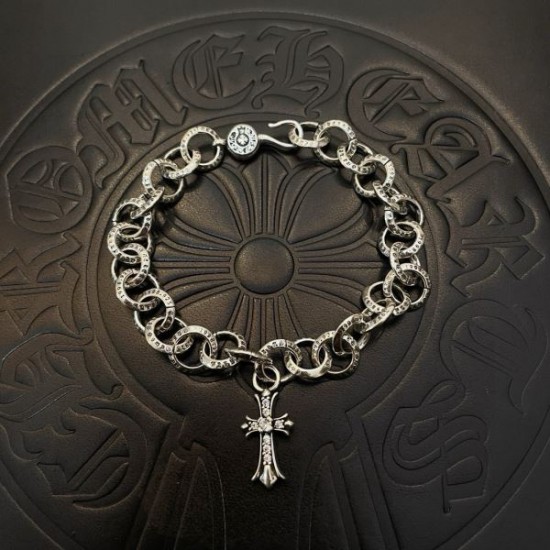 2025SS ブレスレット CHROME HEARTS クロムハーツ 大胆な彫刻が際立つ逸品
