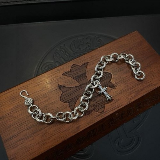 2025SS ブレスレット CHROME HEARTS クロムハーツ 大胆な彫刻が際立つ逸品