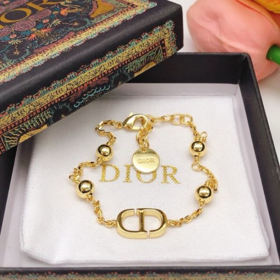 2025SS ブレスレット DIOR ディオール 気品溢れるフェミニンスタイル