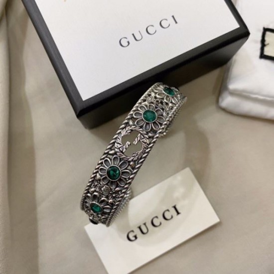 2025SS ブレスレット GUCCI グッチ 上質を纏う大人のラグジュアリーアクセ