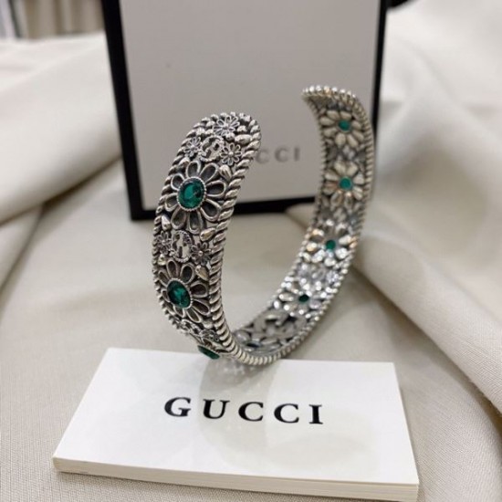 2025SS ブレスレット GUCCI グッチ 上質を纏う大人のラグジュアリーアクセ