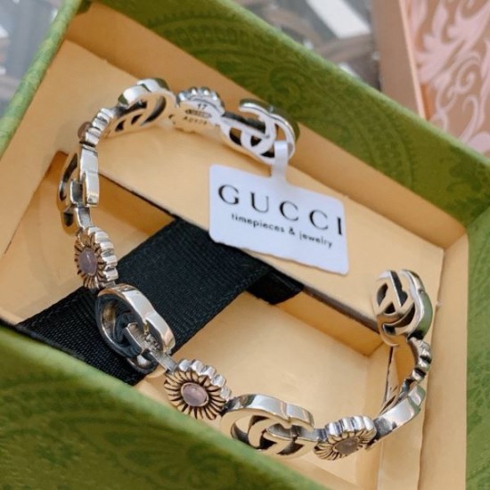 2025SS ブレスレット GUCCI グッチ 人気ロゴモチーフで注目度抜群