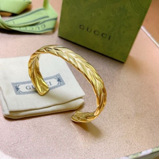 2025SS ブレスレット GUCCI グッチ カジュアルにも映える高級感